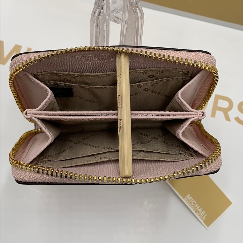 MICHAEL KORS JET SET TRAVEL MD ZA CARD CASE - Picture 5 of 16